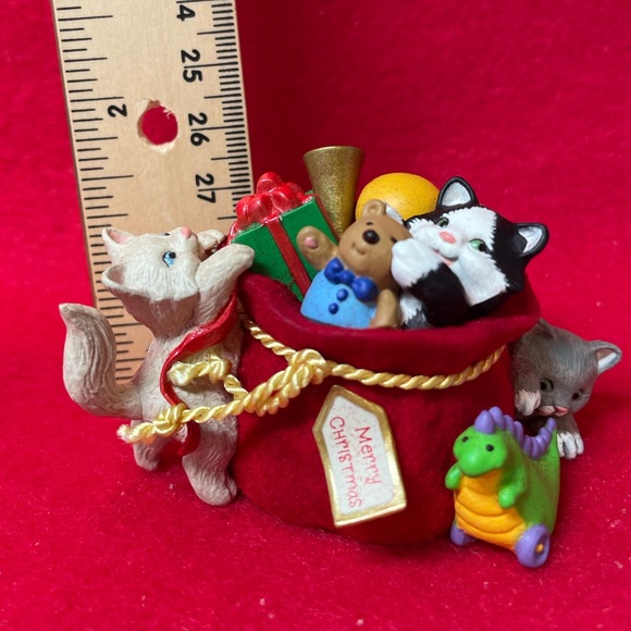 Mischievous Kittens Hallmark Ornament - Picture 7 of 8